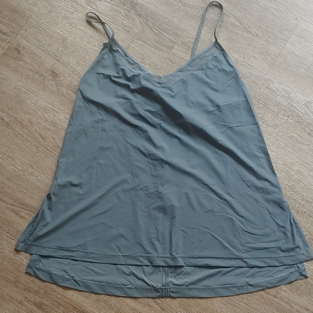 Lululemon yoga top